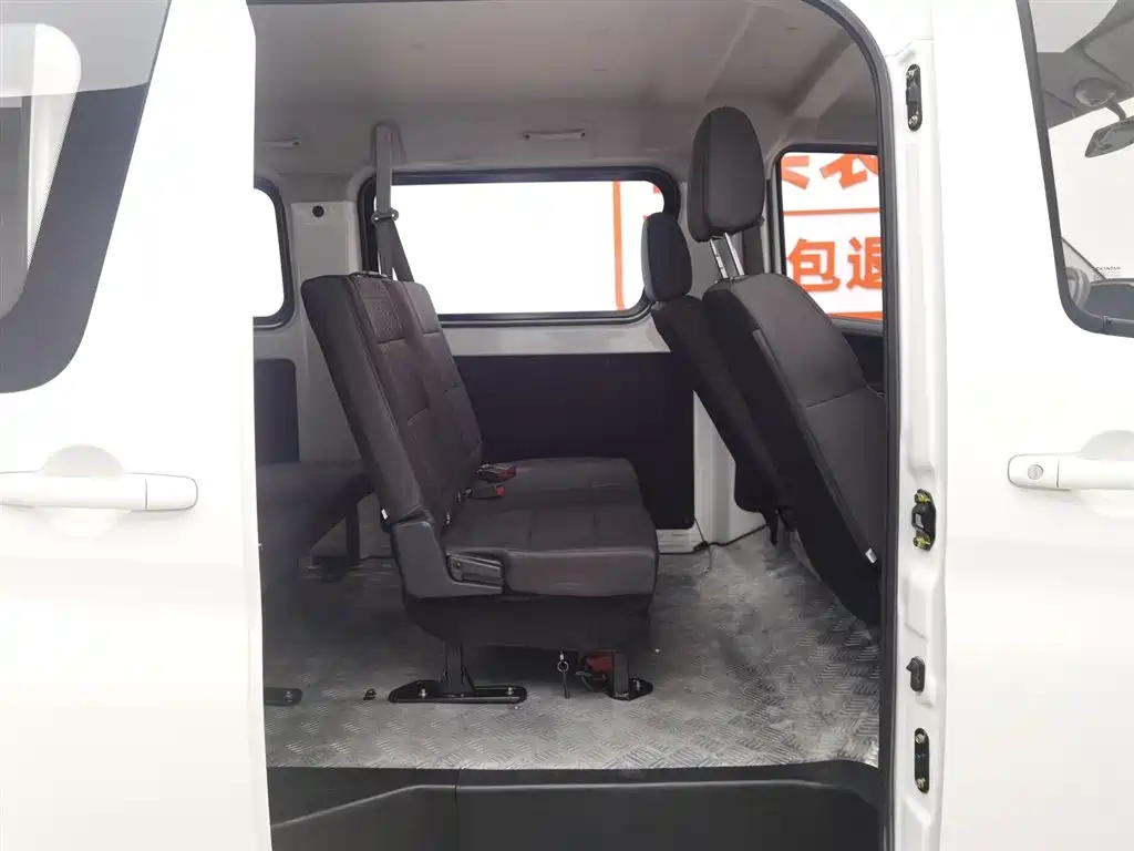 CHANGAN CHANGAN RUIXING EM60