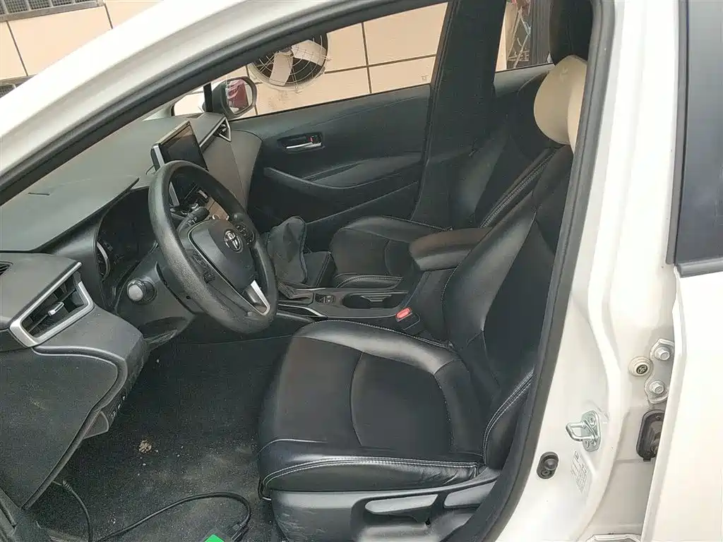 Toyota Corolla 2021 1.2T S-CVT Elite PLUS Edition фото 11