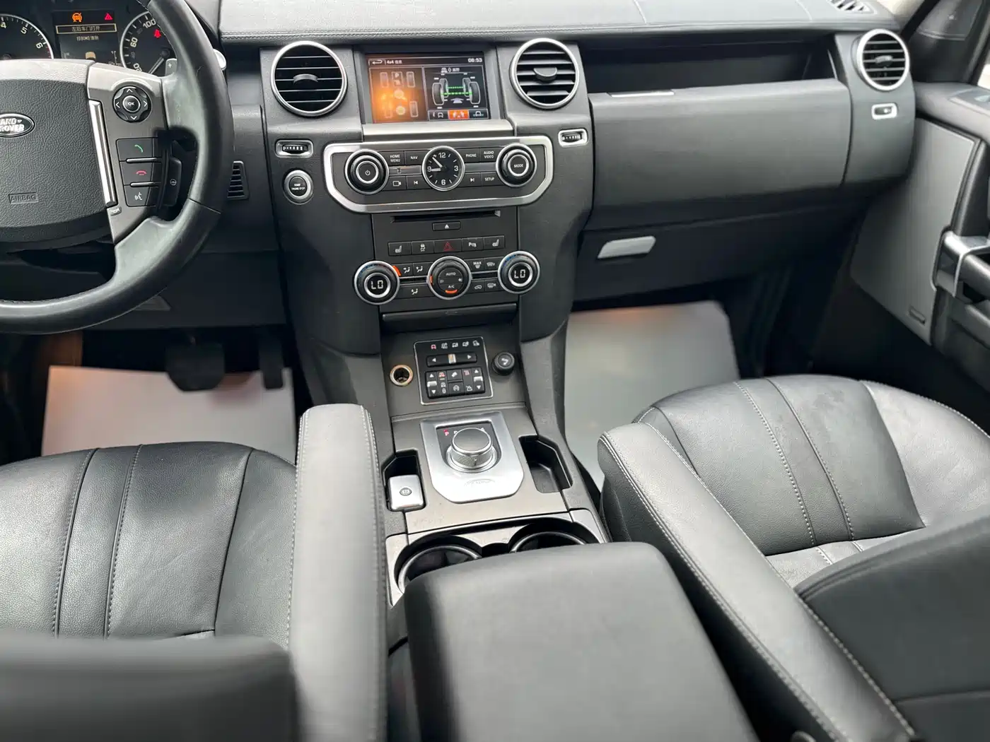 Land Rover Discovery 2016 3.0 SC V6 SE фото 21