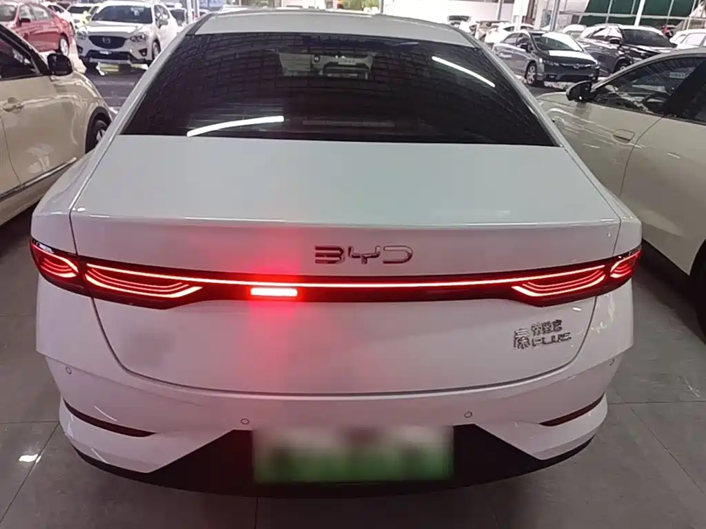 BYD Qin PLUS 2025 DM-i Smart Drive 55KM Leader фото 6