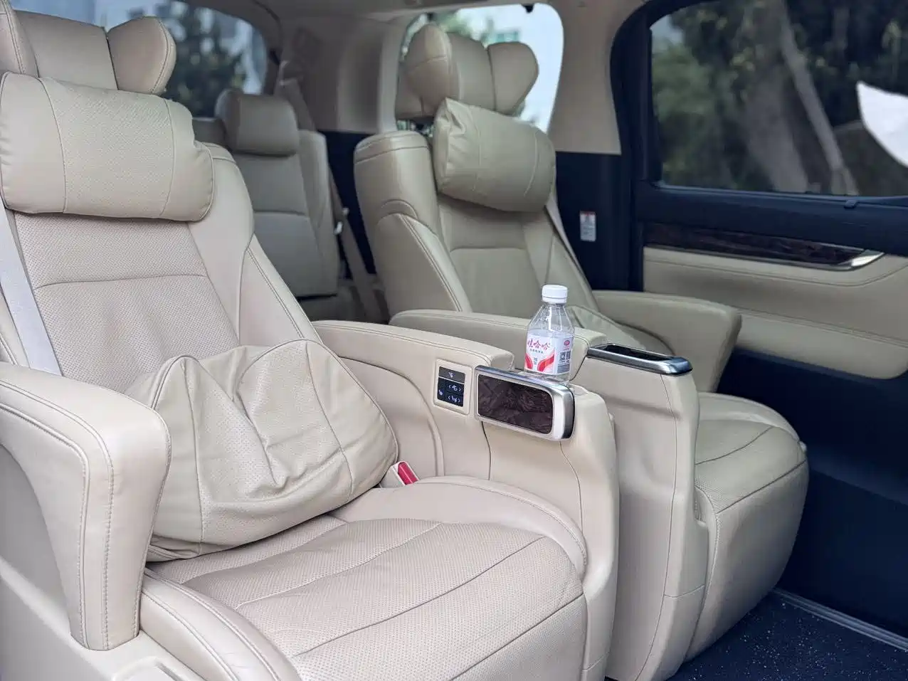 Toyota Alphard 2018 Facelift 3.5L Luxury Edition фото 11