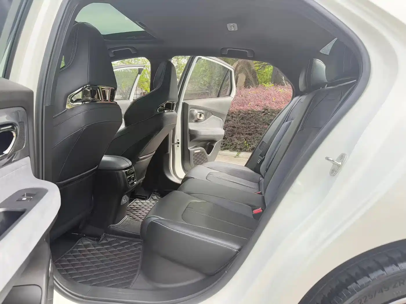 Фото 8 - GAC Trumpchi Trumpchi Emkoo