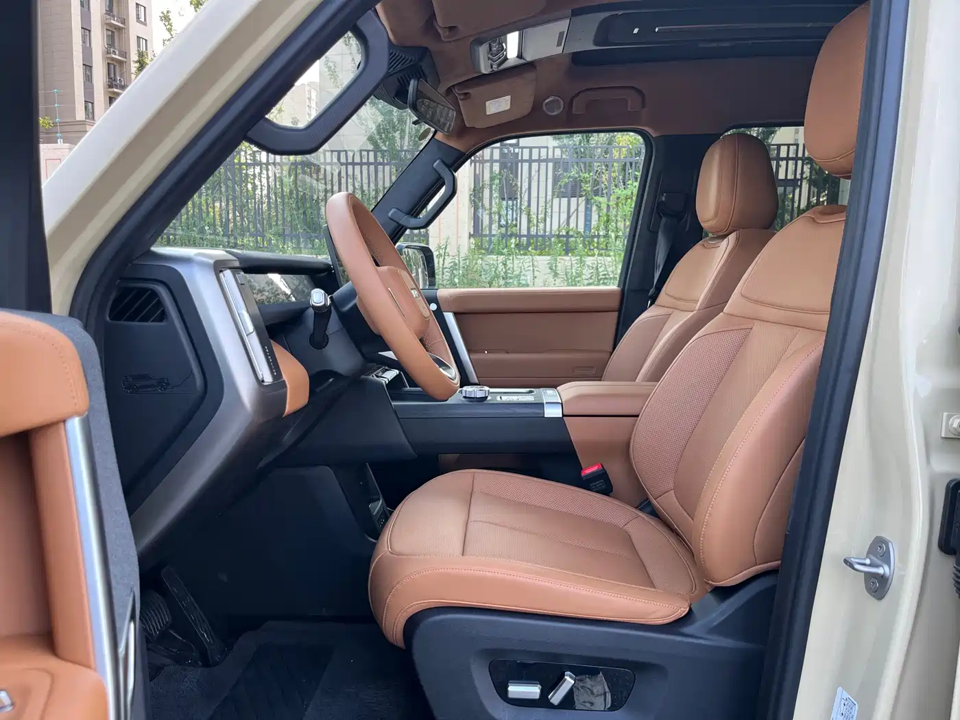 iCAR V27 2026 2026 200KM AWD Falcon 500