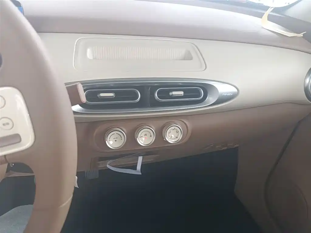 Wuling Motors Hongguang MINIEV 2026 2025 4-Door Advanced