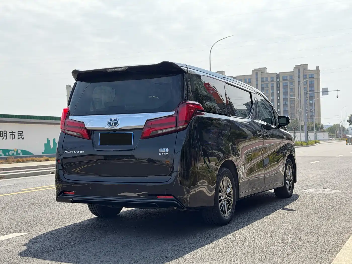 Toyota Alphard 2020 Hybrid 2.5L Premium Edition фото 13