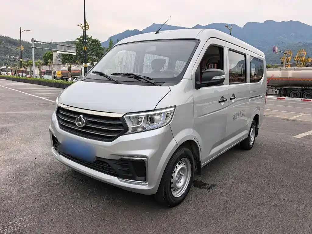 Changan Kuayue Kuayuexing V3 2024 2023 1.5L Gasoline Standard 7-seater Passenger Vehicle
