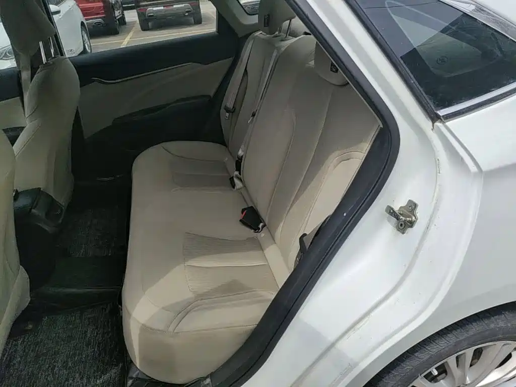 Фото 17 - Buick Excelle