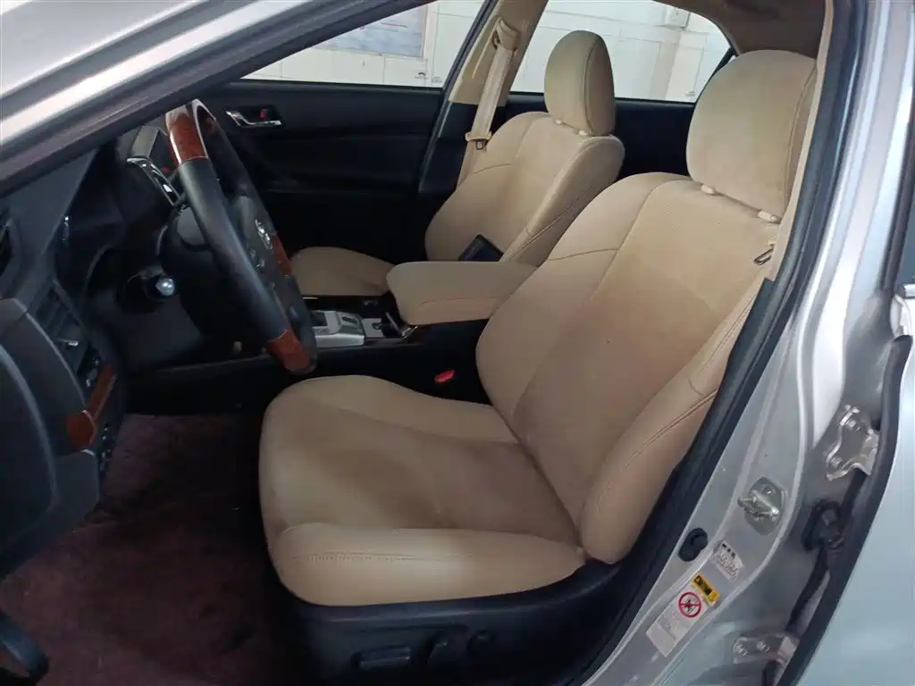 Toyota Reiz 2013 2.5V Premium Edition фото 8