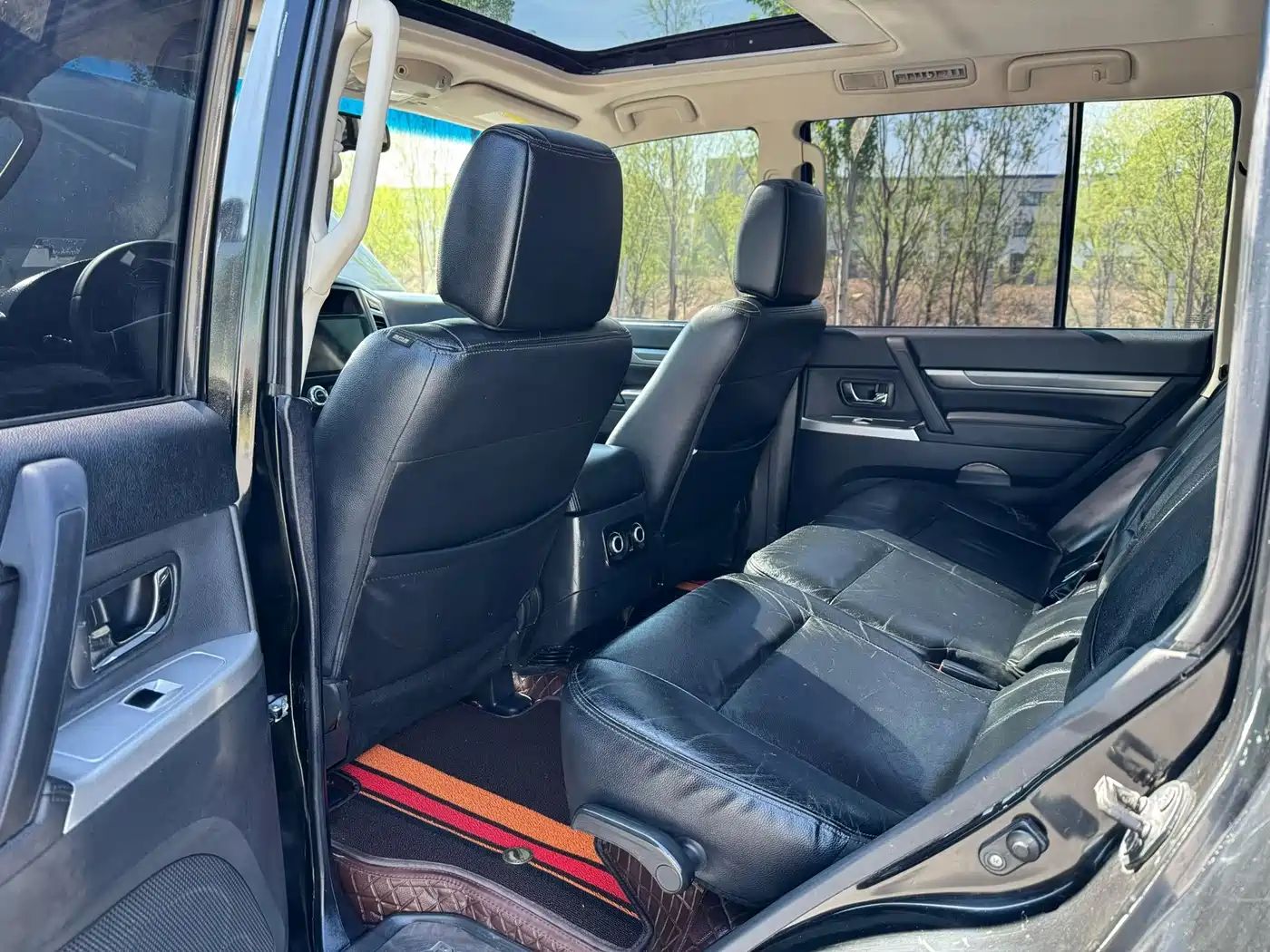 Mitsubishi Pajero (Import) 2016 3.0L Automatic Premium (China V) фото 5