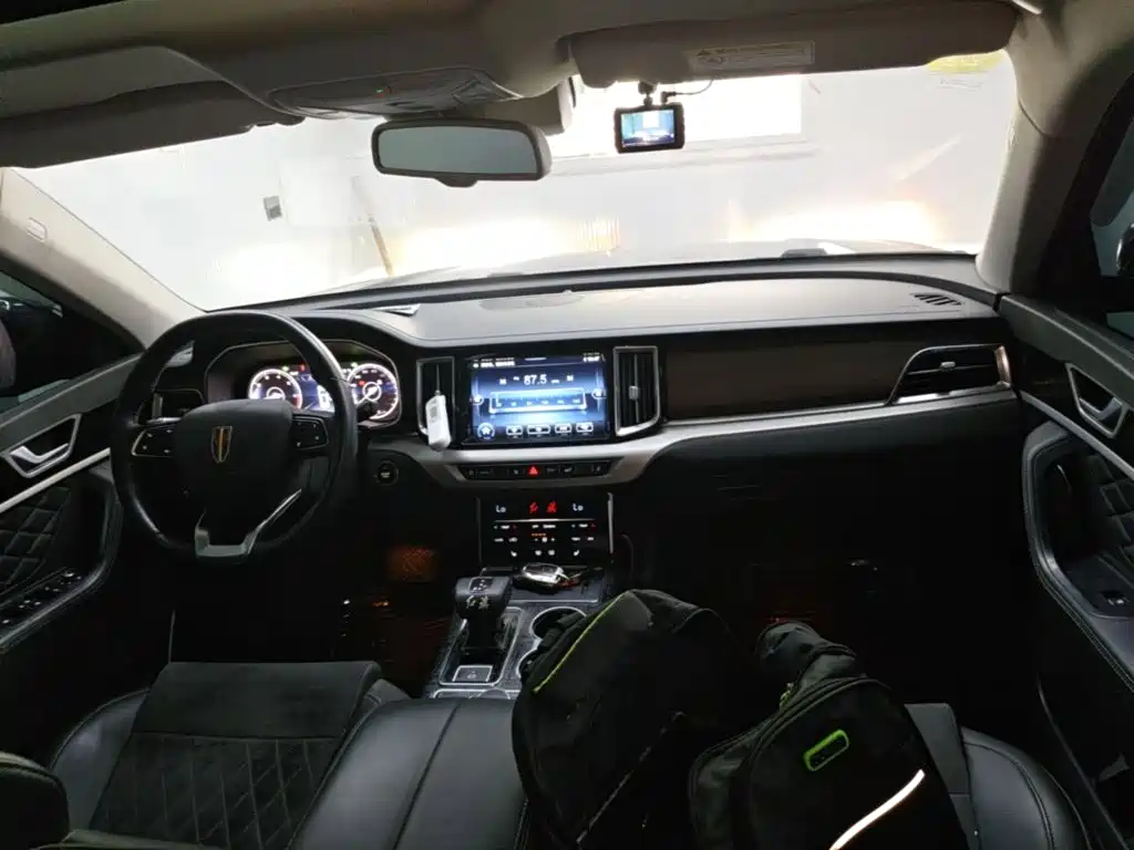 Hongqi HS7 2021 2021 2.0T DCT FWD Smart Connect Qi Xiang Edition