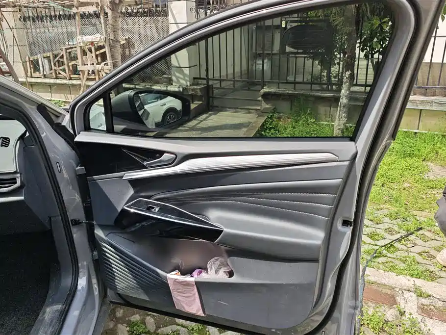 VOLKSWAGEN ID.4 CROZZ