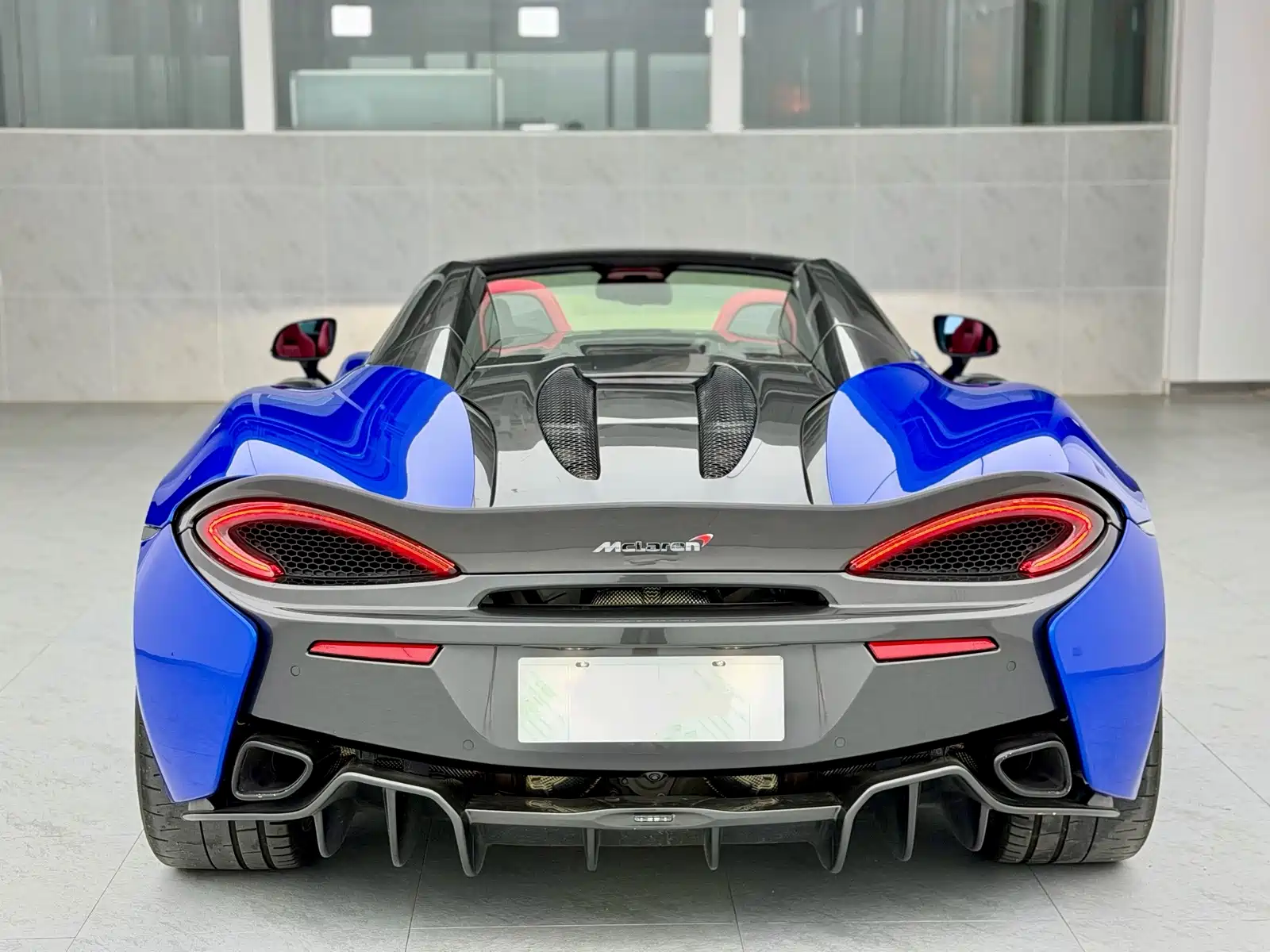 صورة 4 - McLaren 570