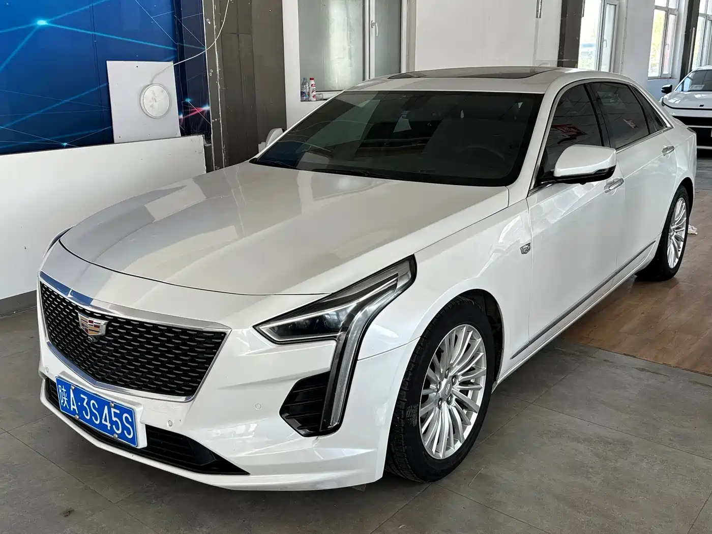 Cadillac CT6 2019 — пригон из Китая
