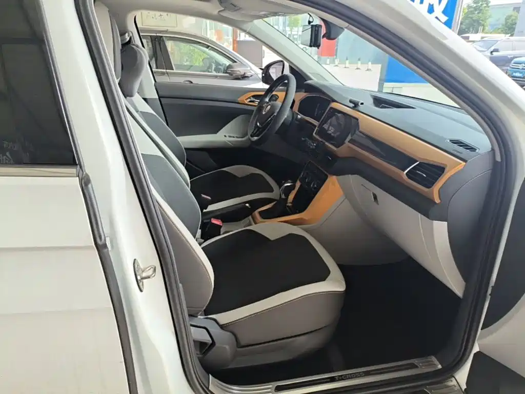 Volkswagen T-Cross 2024 2023 300TSI DSG Comfort Edition