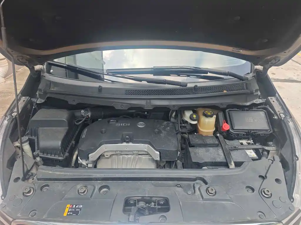 Фото 3 - Buick GL8