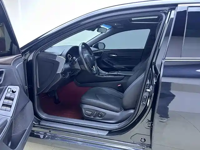 Toyota Avalon 2023 2.0L Premium Selection фото 12