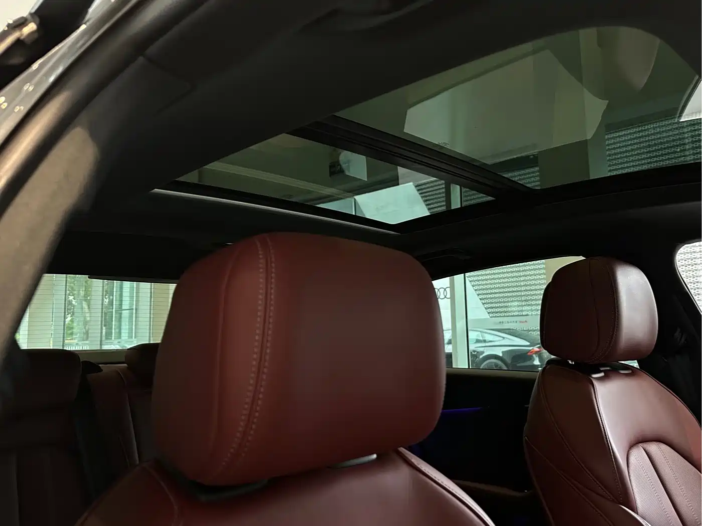 Photo 18 - Audi A4L