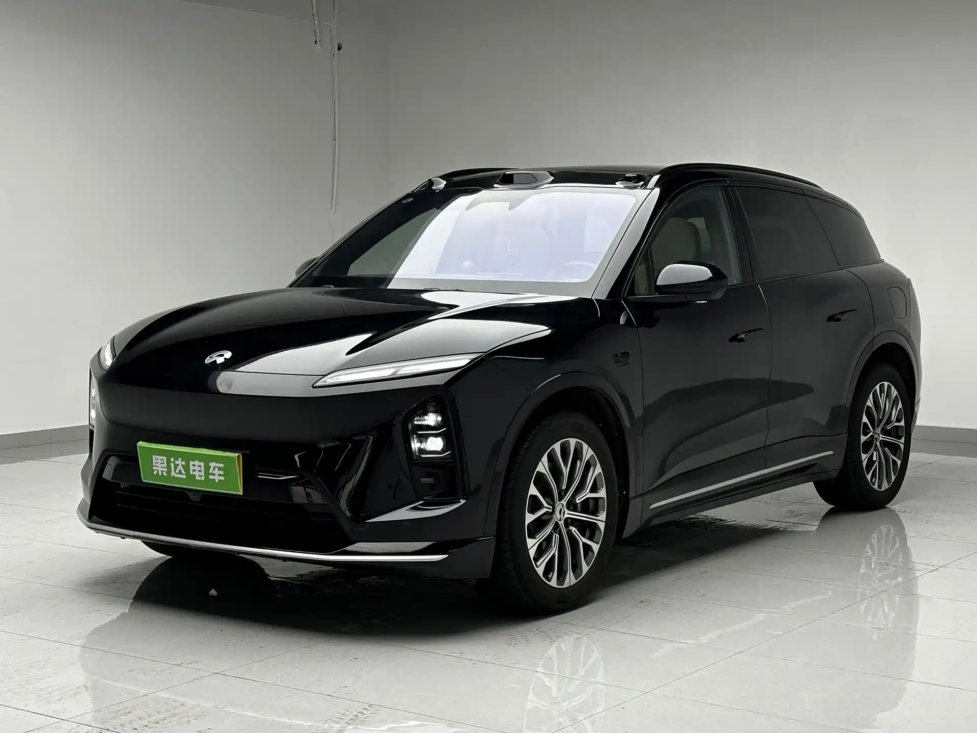 Фото 1 - NIO ES6