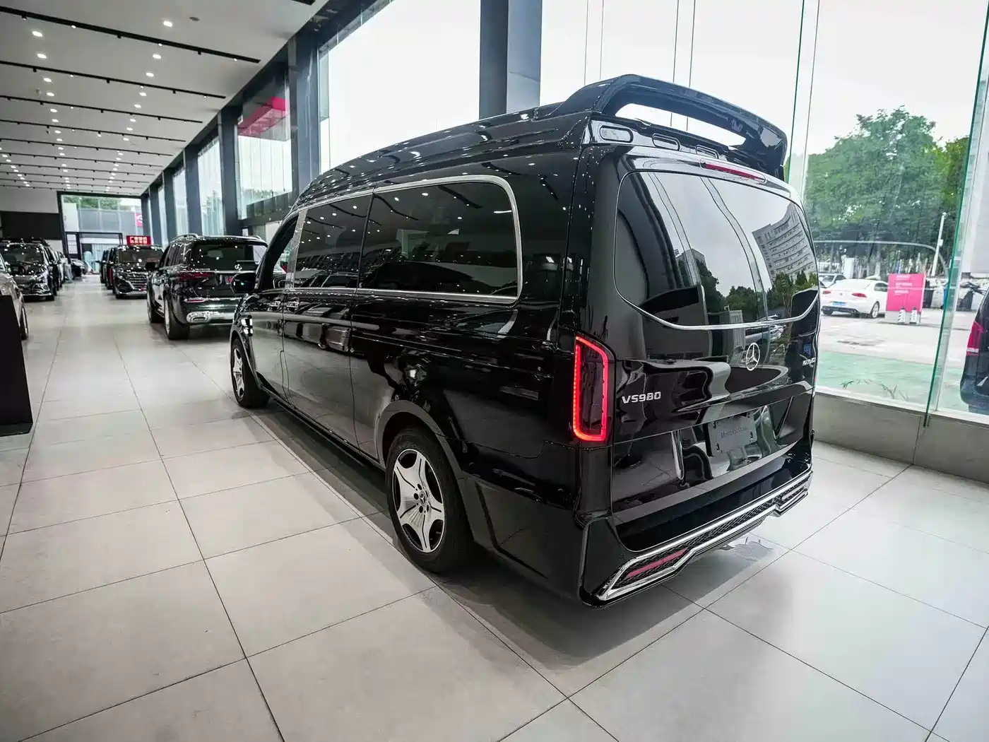 Mercedes-Benz Vito 2026 2024 2.0T Business 7-Seater