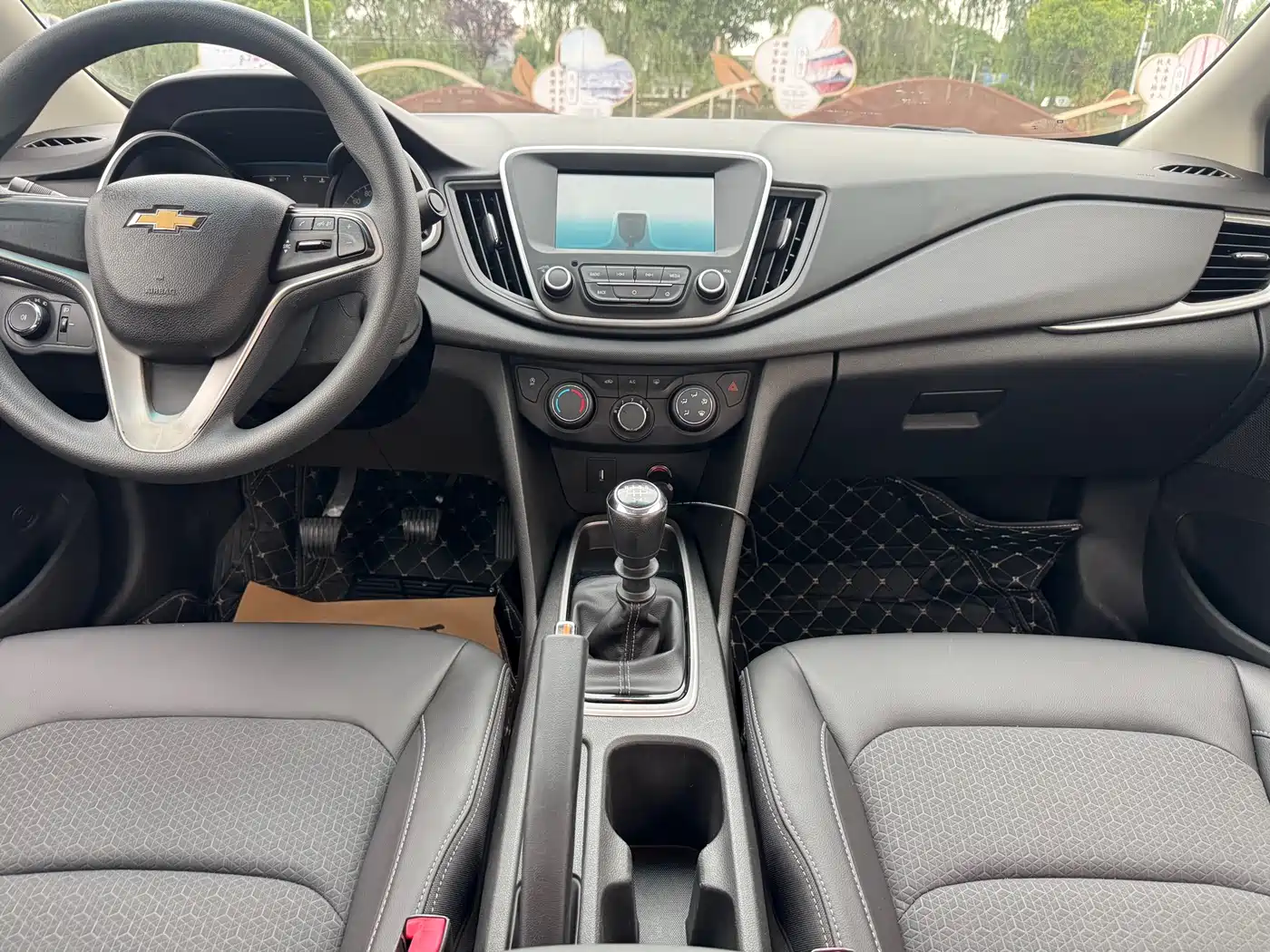 Chevrolet Cavalier 2016 1.5L Manual Delight Edition фото 18