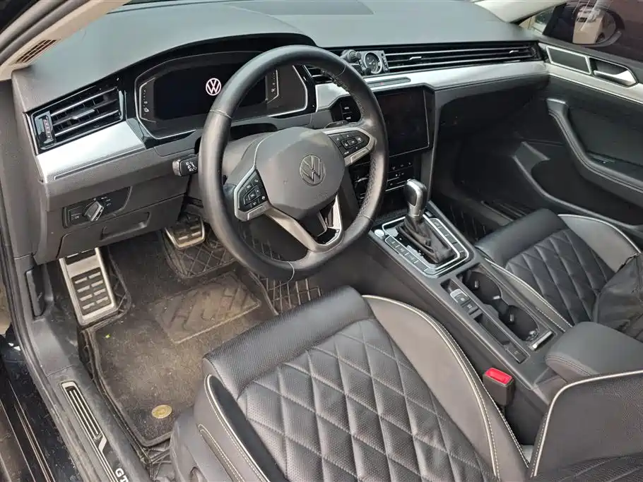 Volkswagen Magotan GTE Plug-in Hybrid 2022 GTE Luxury фото 12