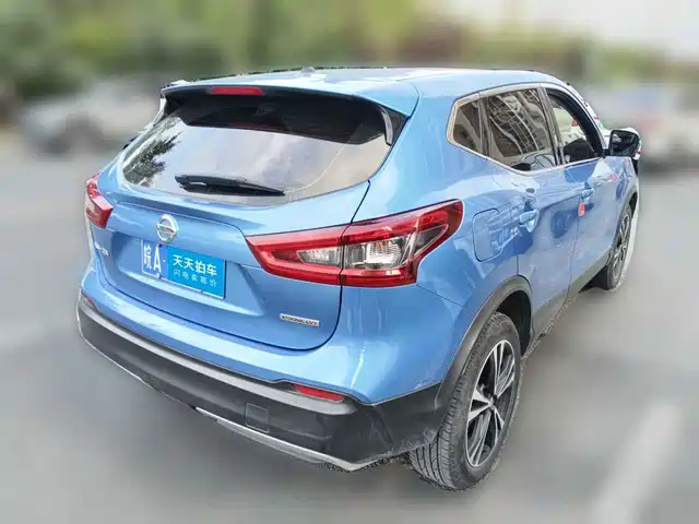 Nissan Qashqai 2019 2.0L CVT Luxury Edition — фото 2