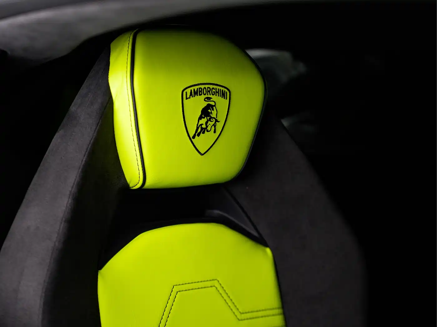 Lamborghini Revuelto 2023 6.5L PHEV Standard фото 36