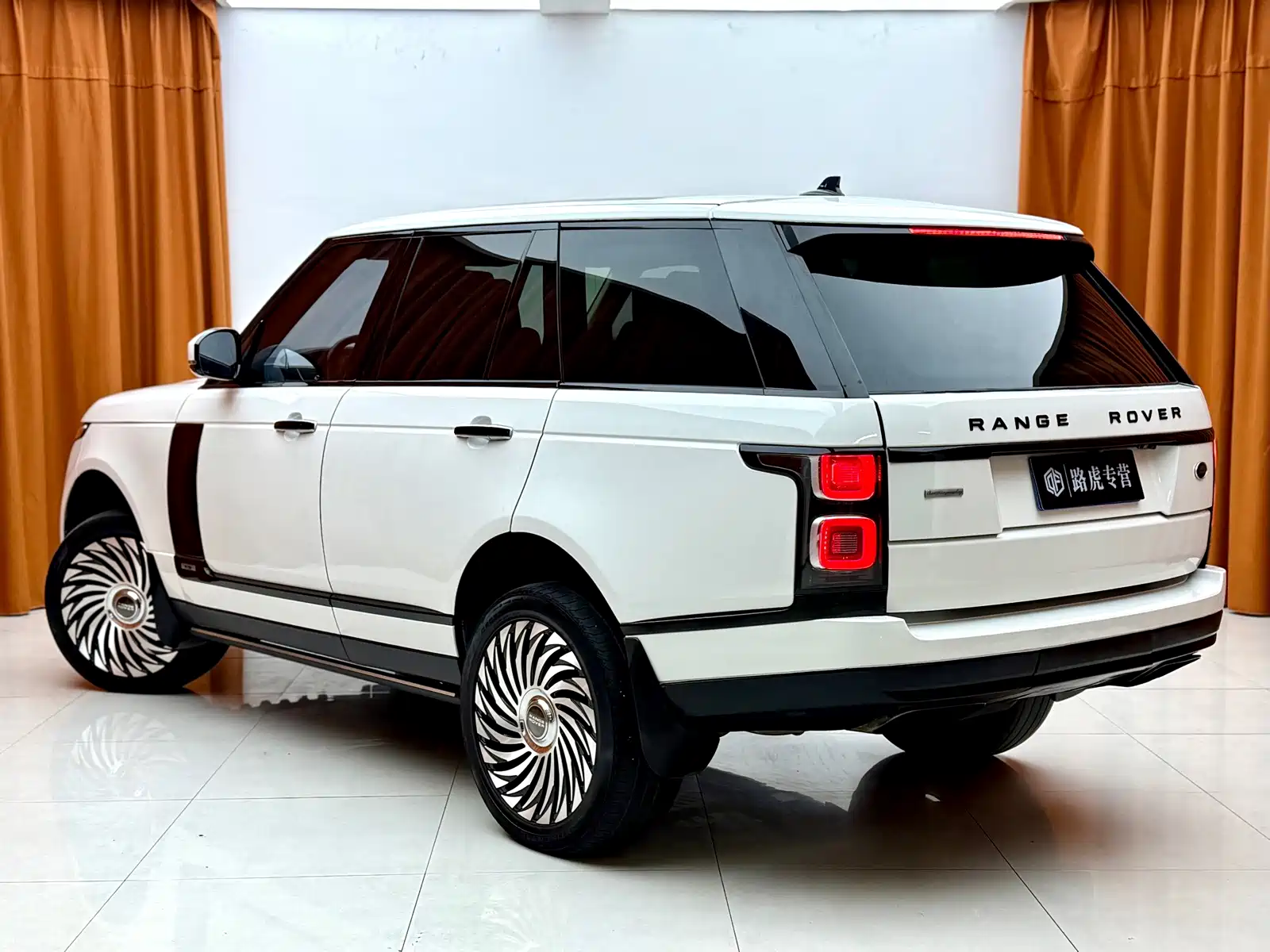 Фото 6 - Land Rover Range Rover
