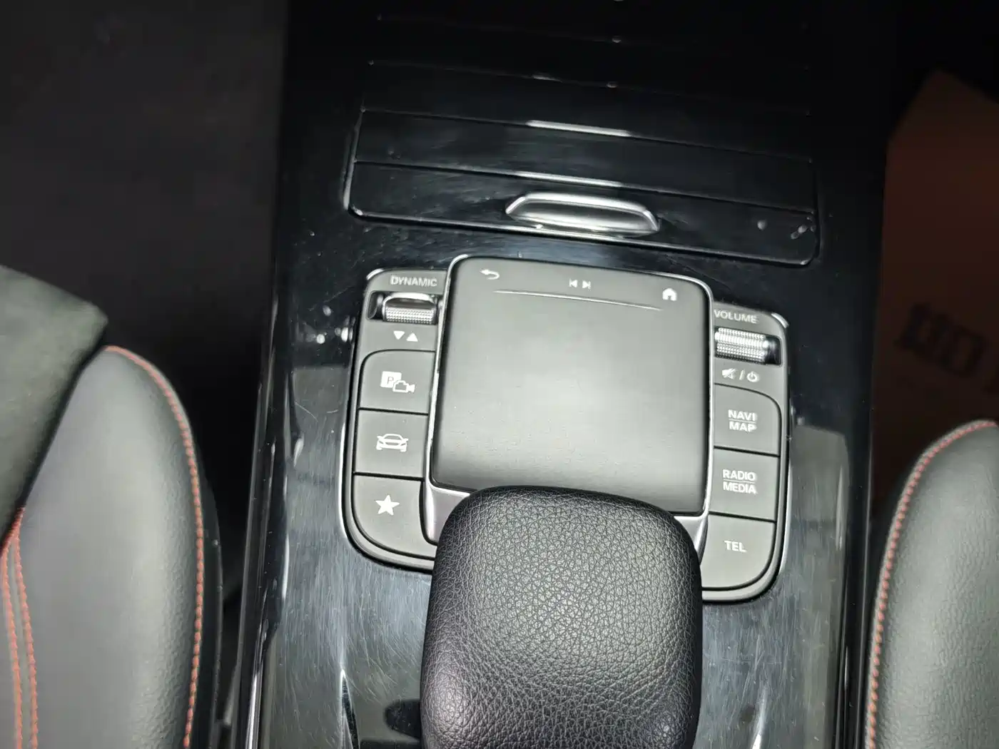 Mercedes-Benz CLA (Import) 2020 CLA 200 фото 8