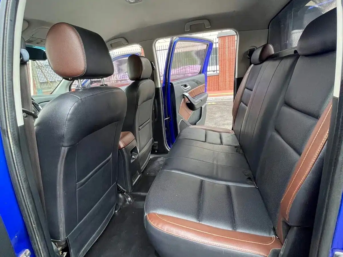 Jiangling Yuhu 7 2018 2017 2.0T Gasoline Auto 4WD Luxury Edition JX4G20A5L