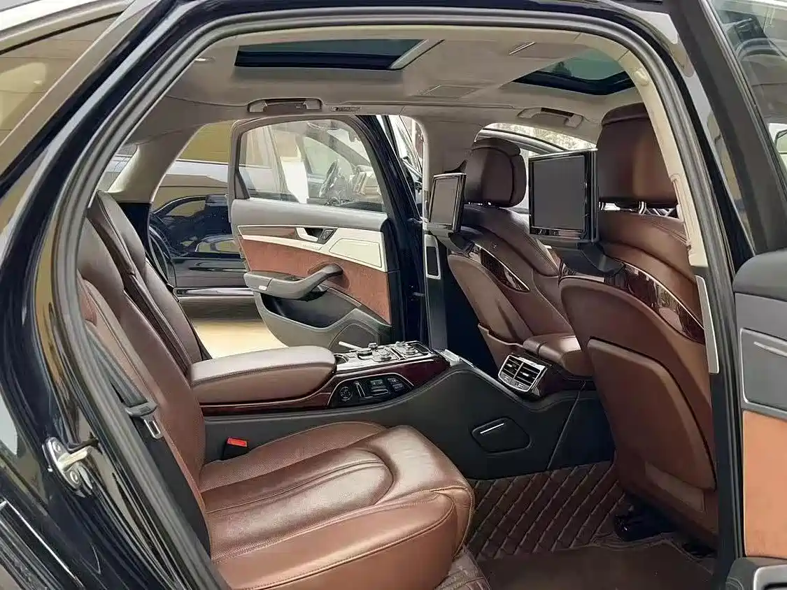 Audi A8 2013 A8L 6.3 FSI W12 quattro Exclusive фото 7