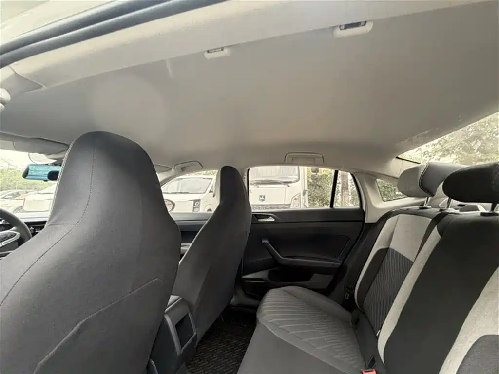 Volkswagen Lavida 2023 Xinrui 1.5L Auto Xinyi Edition фото 21