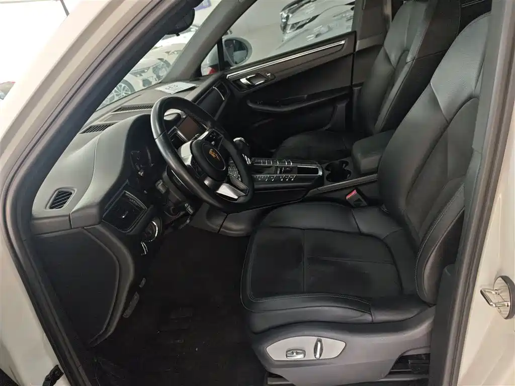 Porsche Macan 2014 Macan 2.0T фото 15