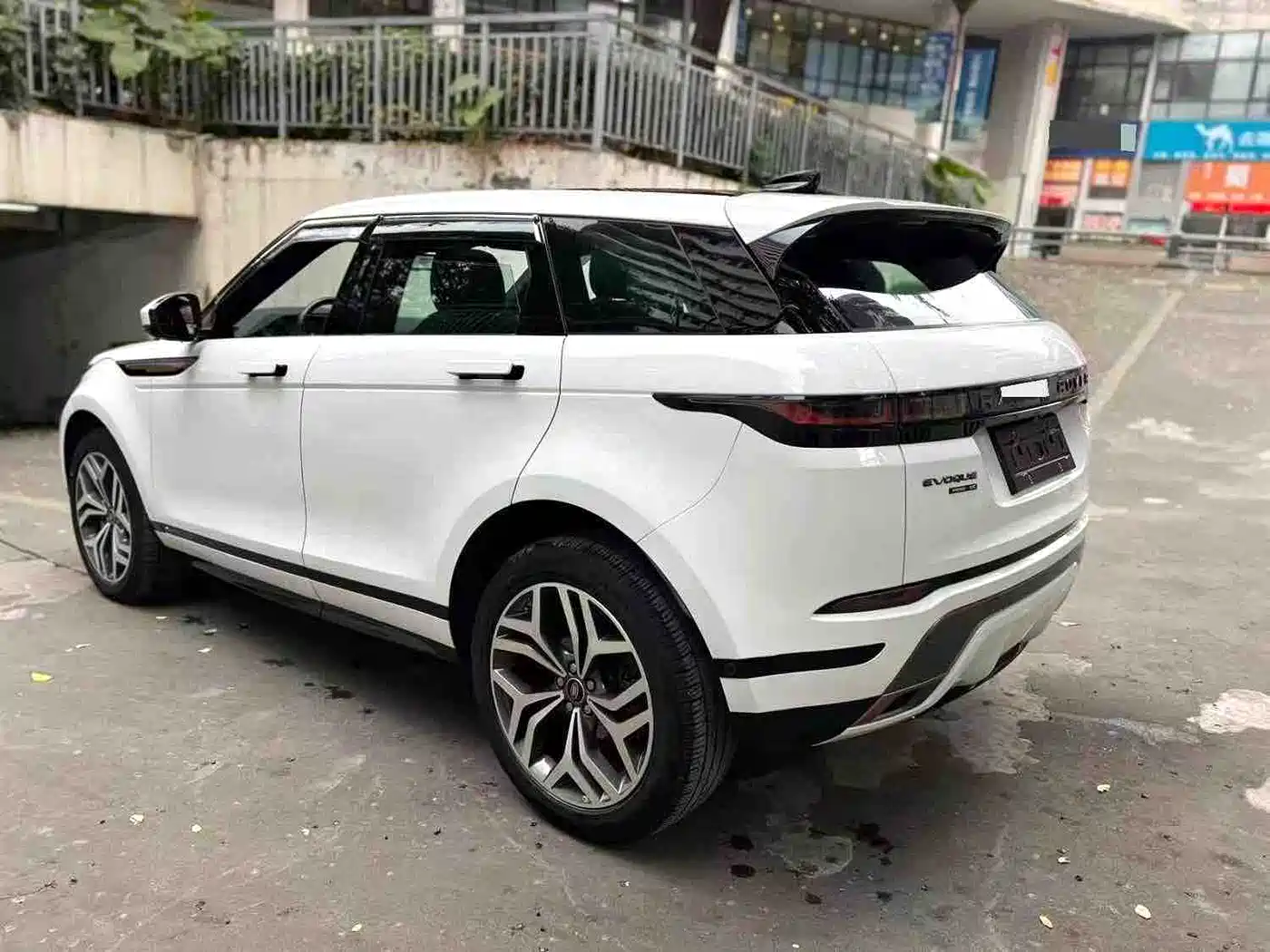 Land Rover Range Rover Evoque 2020 249PS R-DYNAMIC SE Sport Tech Edition фото 10