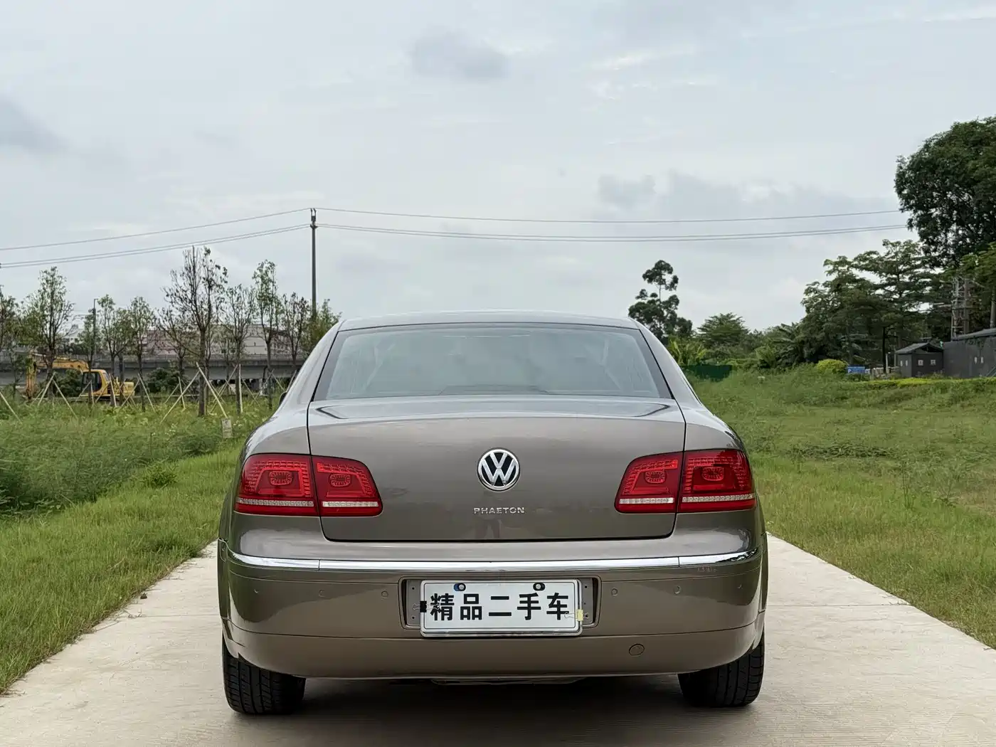 Volkswagen Phaeton 2012 2011 3.6L V6 4-seat Long Wheelbase Individual