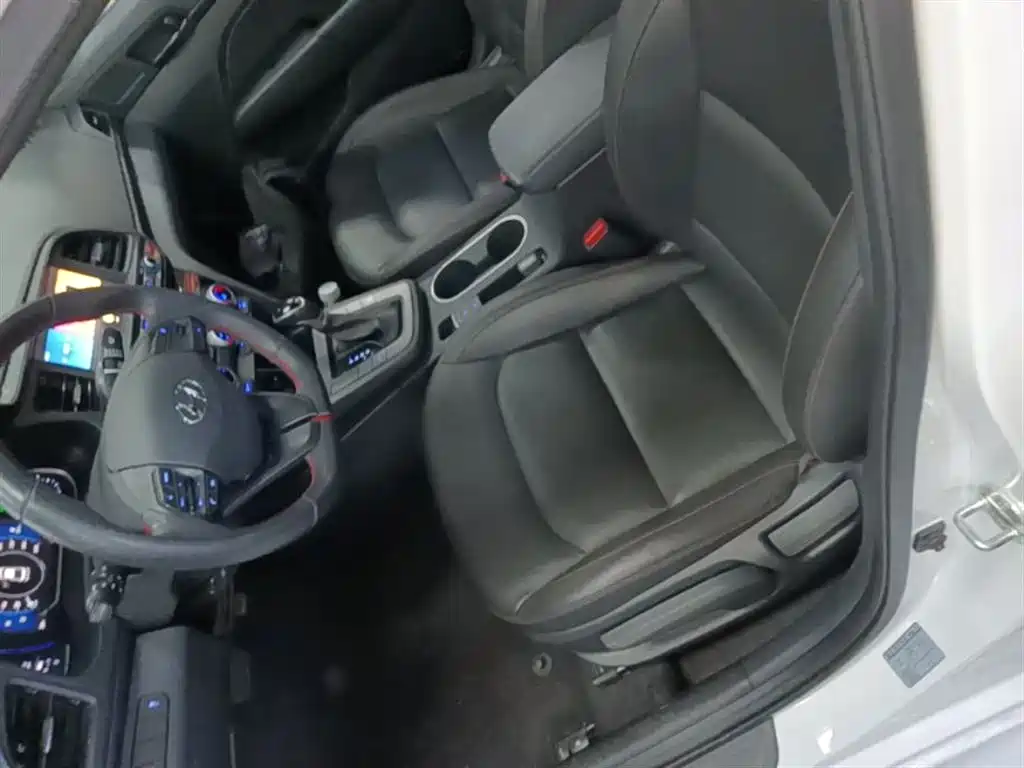 Hyundai Elantra 2019 1.4T Dual-clutch XuanDong·Vitality Type фото 15