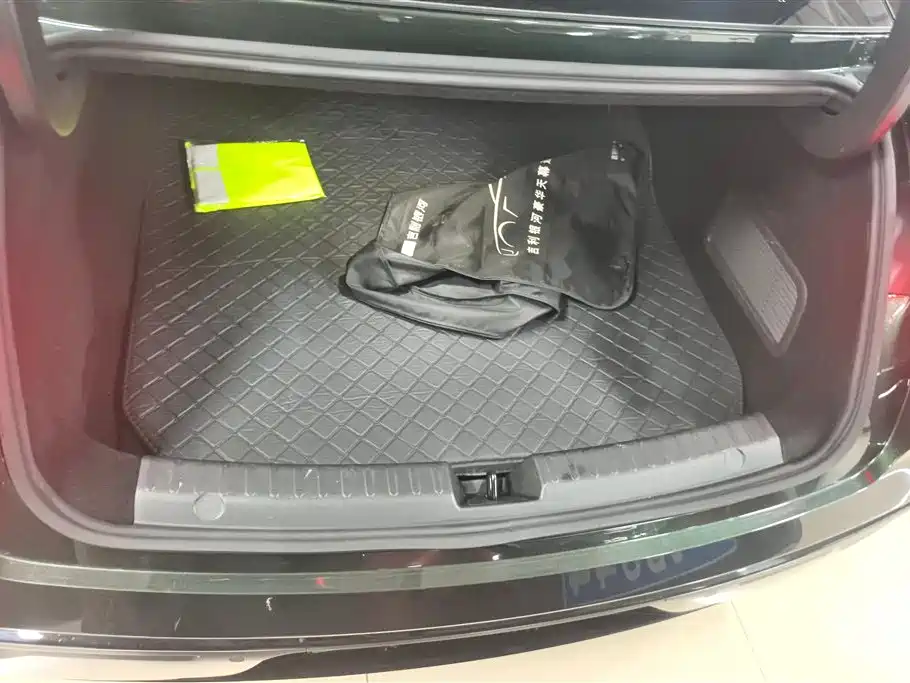 GEELY GALAXY GALAXY SPARKLE 8