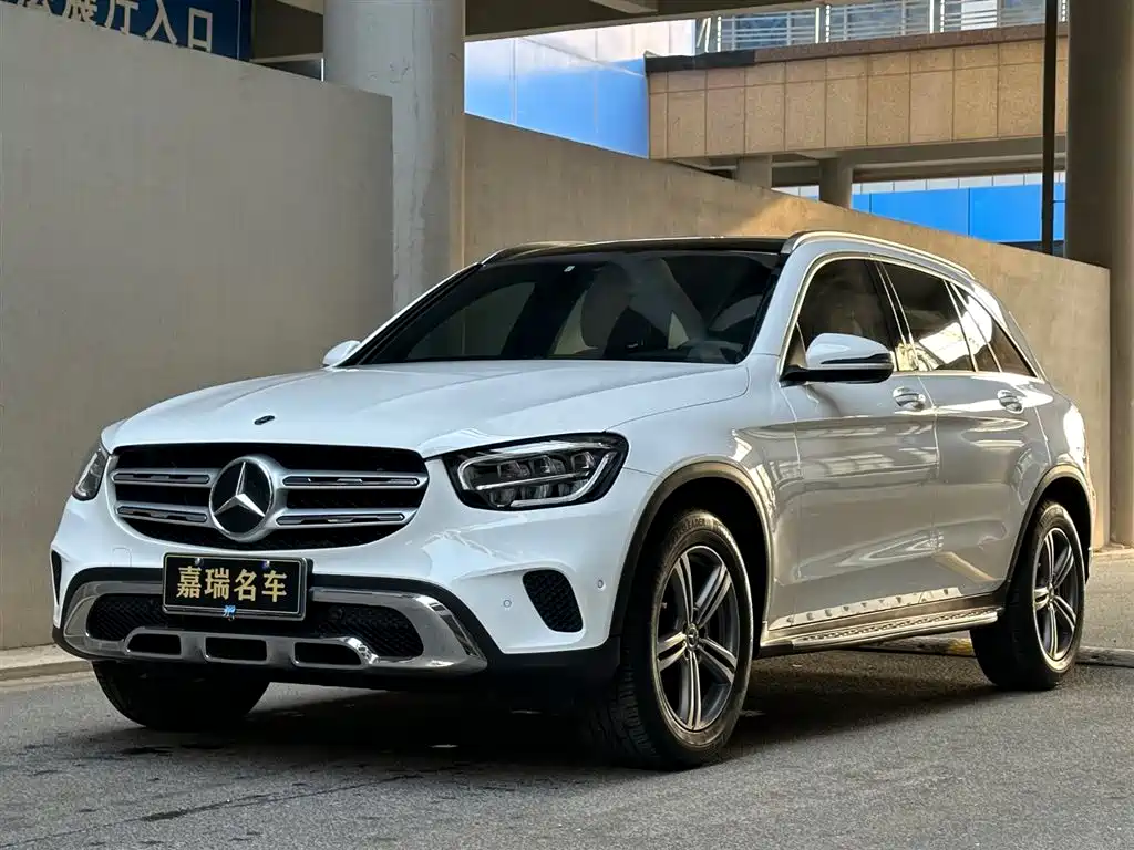MERCEDES-BENZ GLC