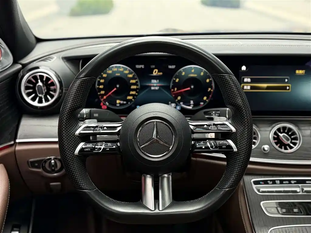 Mercedes-Benz E-Class 2022 Facelift E 300 L Sport Luxury Style фото 38