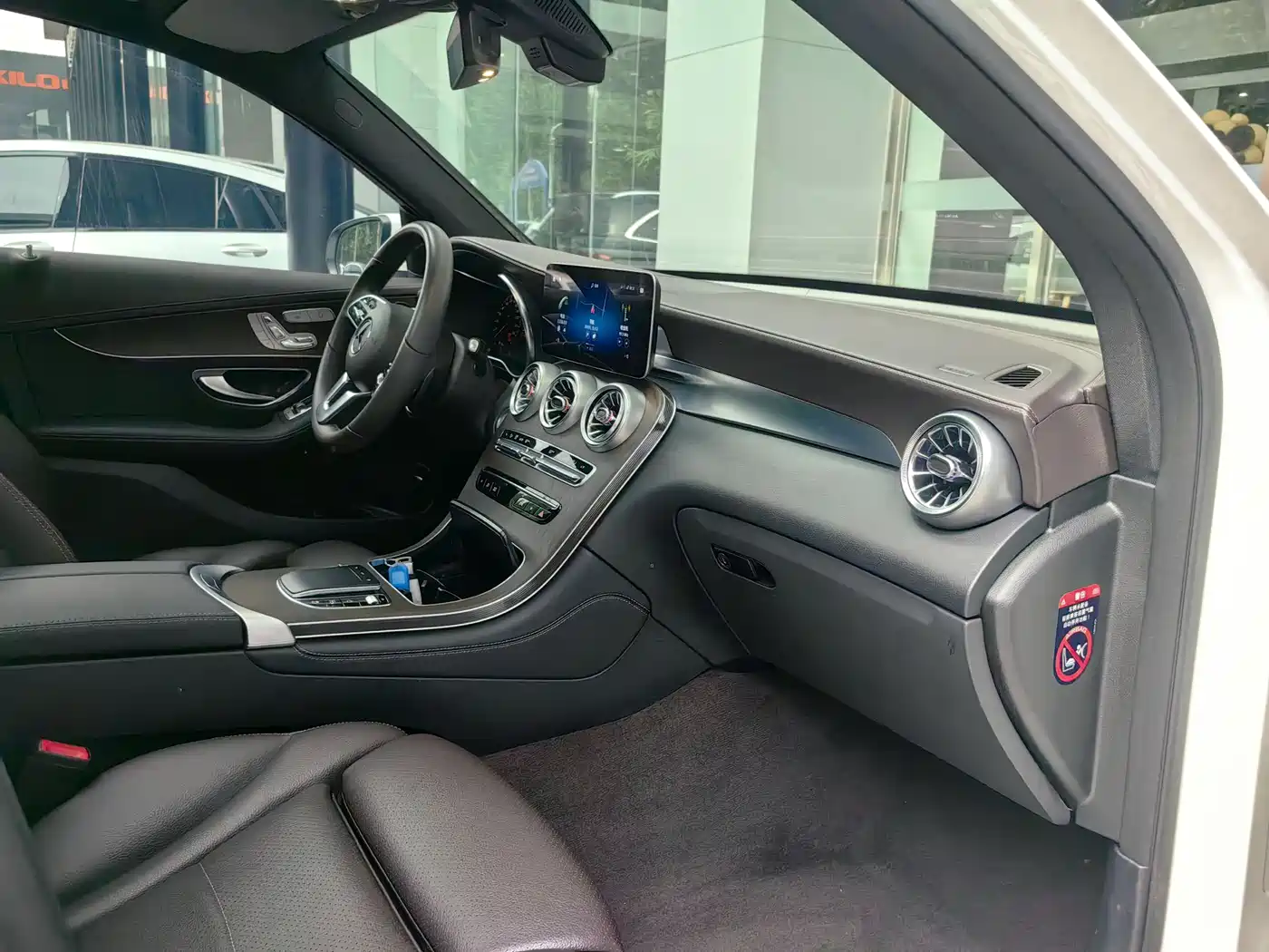 Mercedes-Benz GLC 2021 GLC 260 L 4MATIC Luxury фото 17