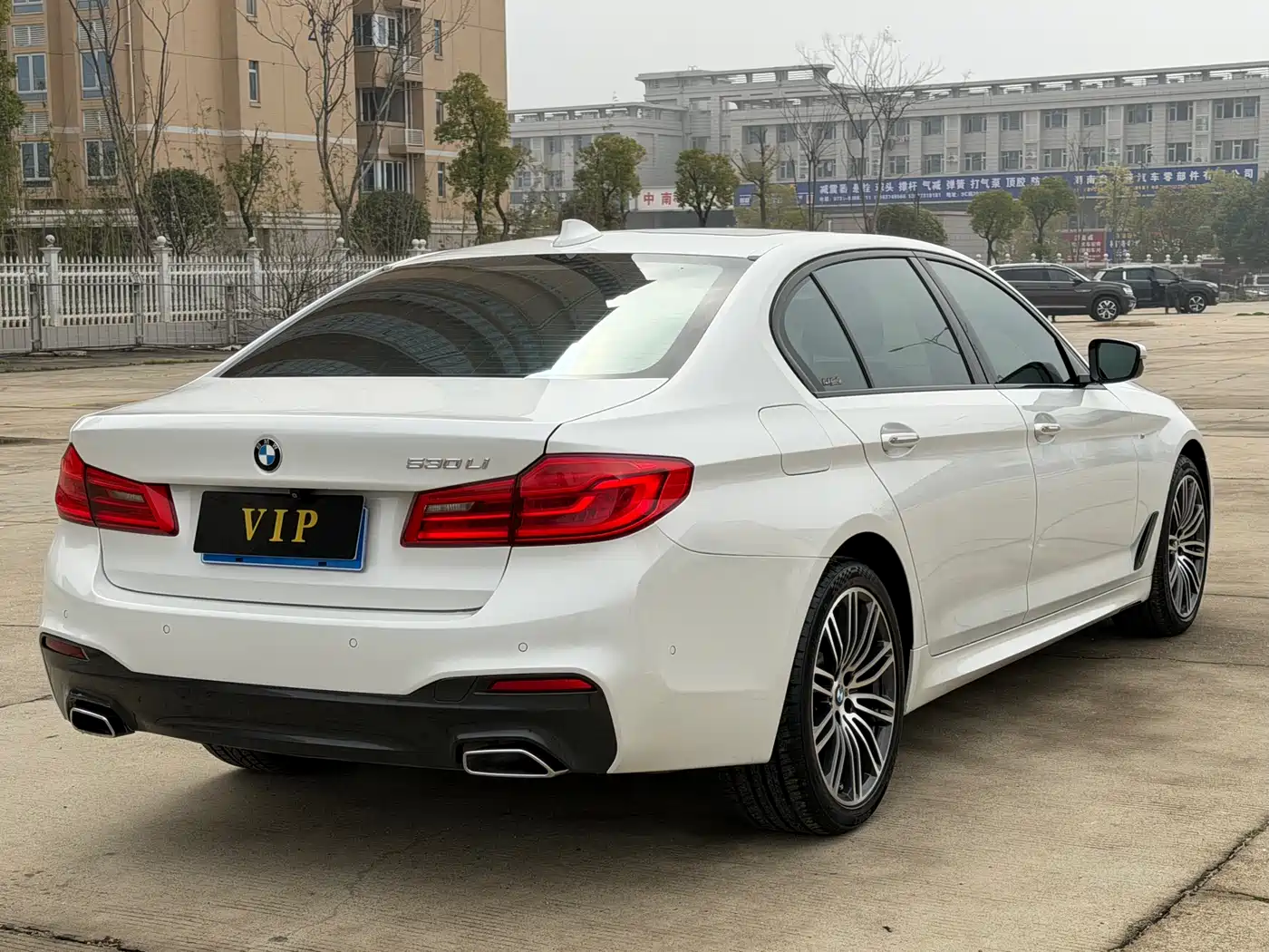 BMW 5 Series 2018 Facelift 530Li Leading M Sport Package фото 4