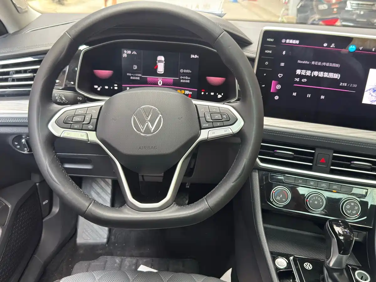 Photo 12 - Volkswagen Sagitar