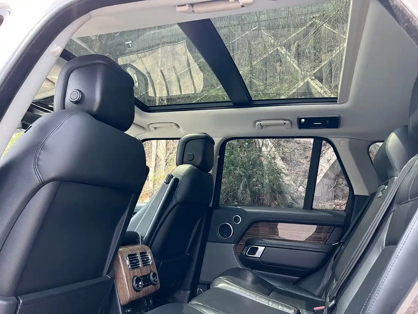 Land Rover Range Rover 2018 3.0 SC V6 Golden Age Edition фото 11