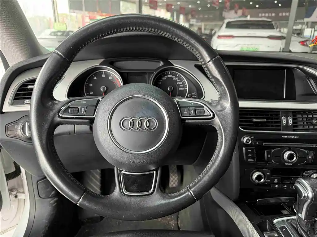 Audi A5 (Import) 2016 Facelift Coupe 45 TFSI Comfort фото 9