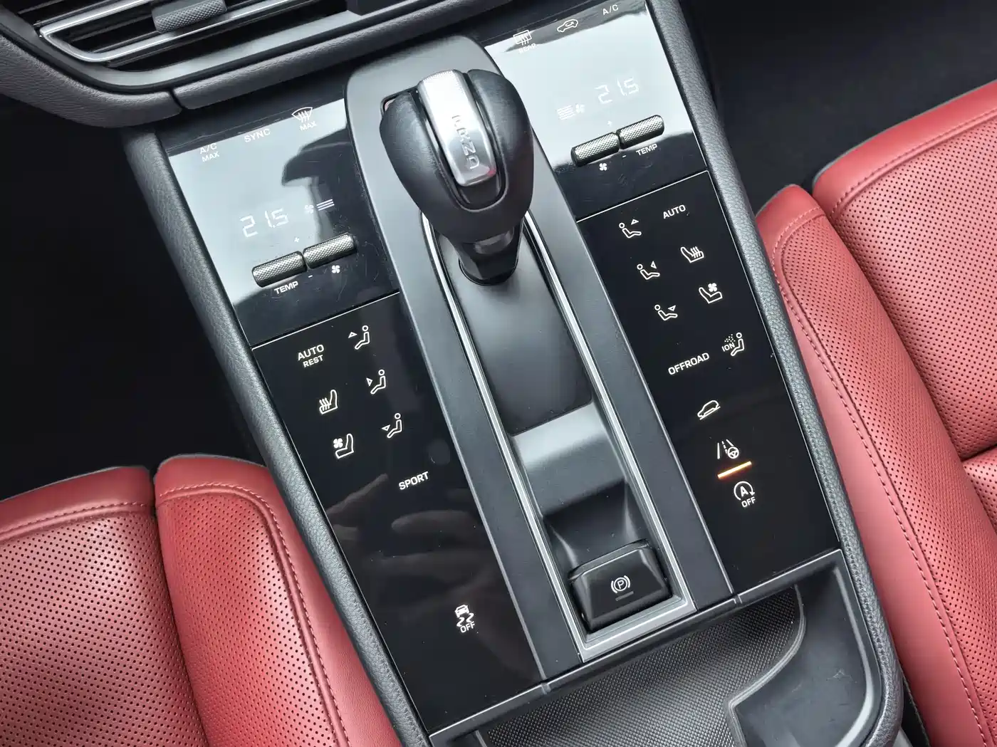 Porsche Macan 2022 Macan 2.0T фото 7