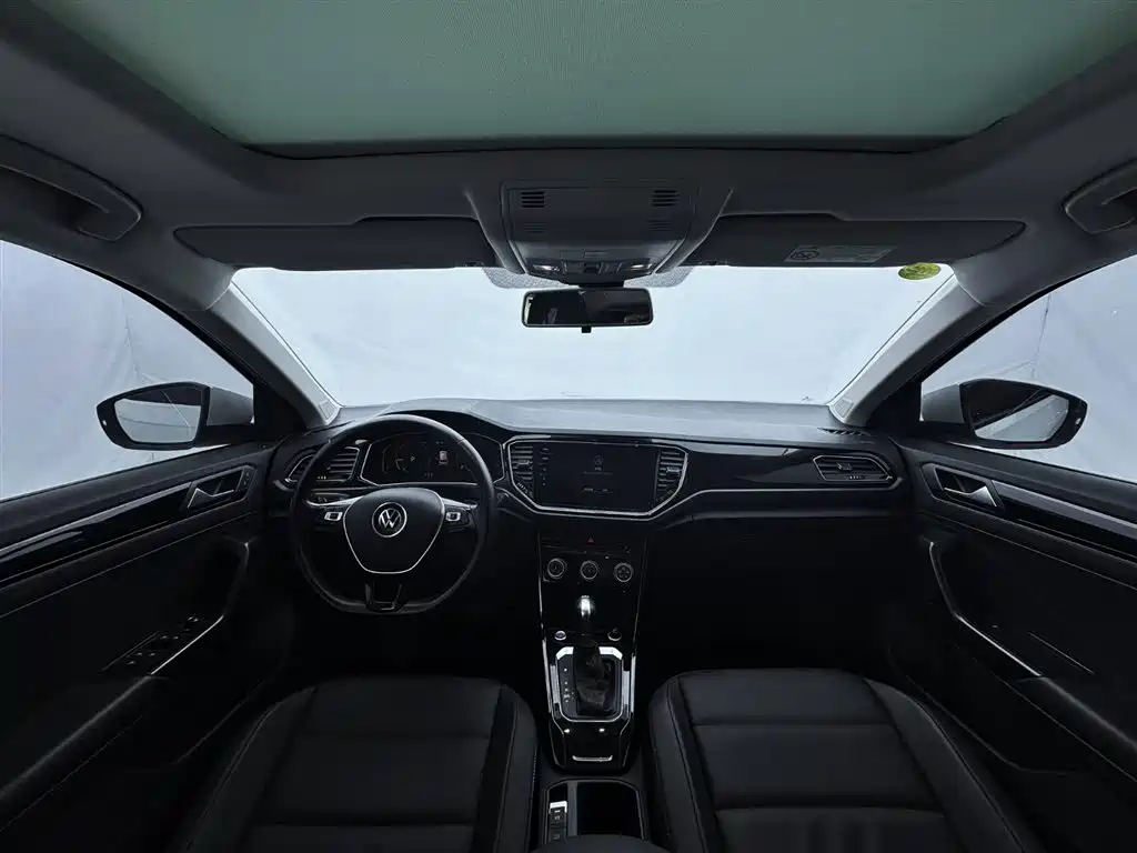 Volkswagen T-ROC 2021 280TSI DSG 2WD Comfort Smart Connect Edition фото 24