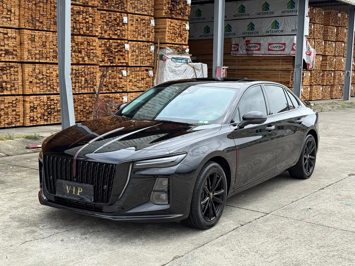 صورة 1 - Hongqi H5