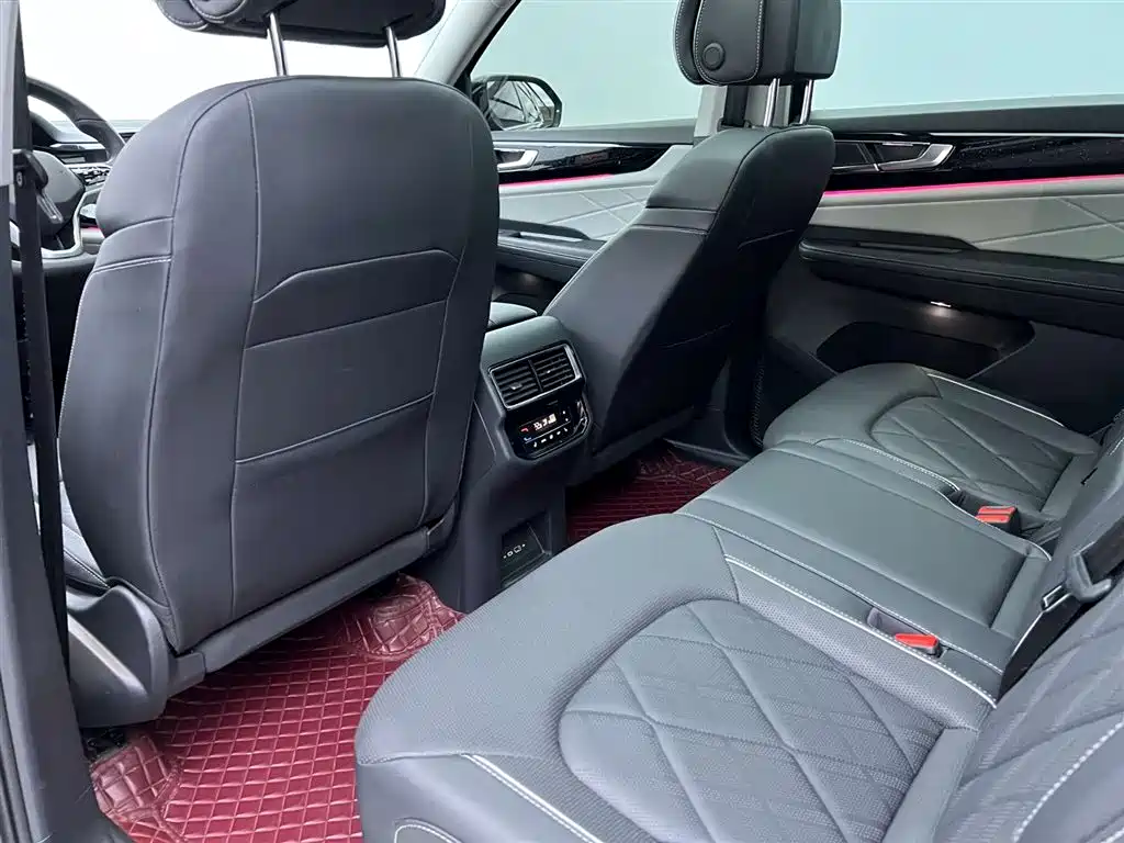 Volkswagen Teramont 2024 380TSI 4WD Dragon Glory Edition фото 19