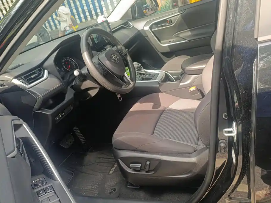 Toyota Wildlander 2025 2024 2.0L CVT FWD Leading Edition