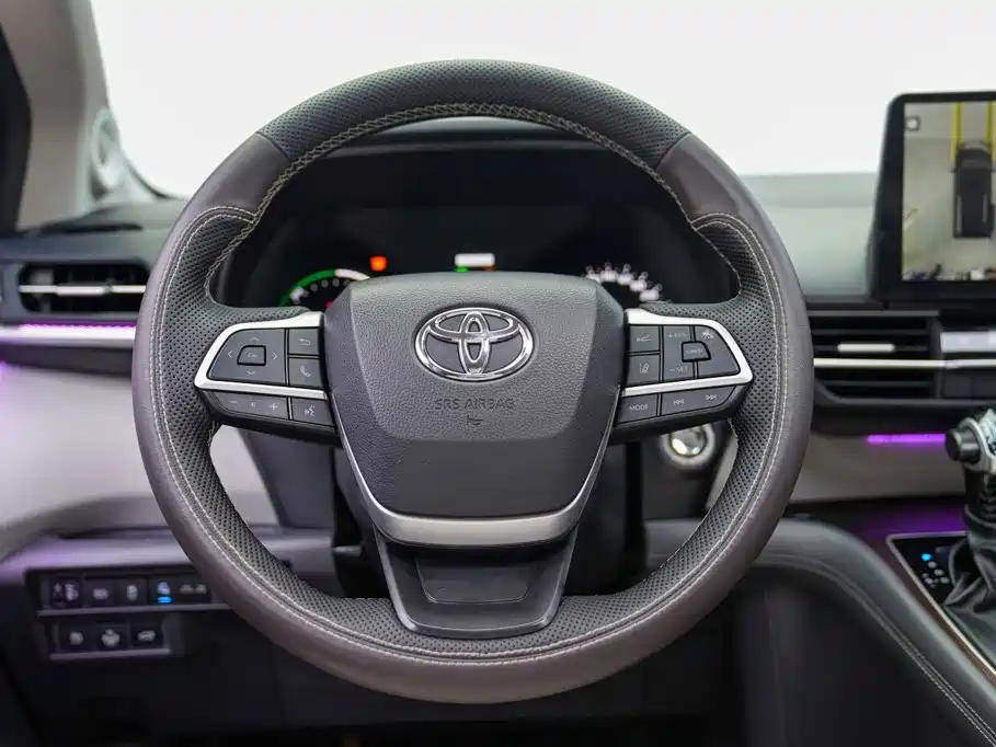 Toyota Granvia 2025 2024 2.5L Hybrid Comfort